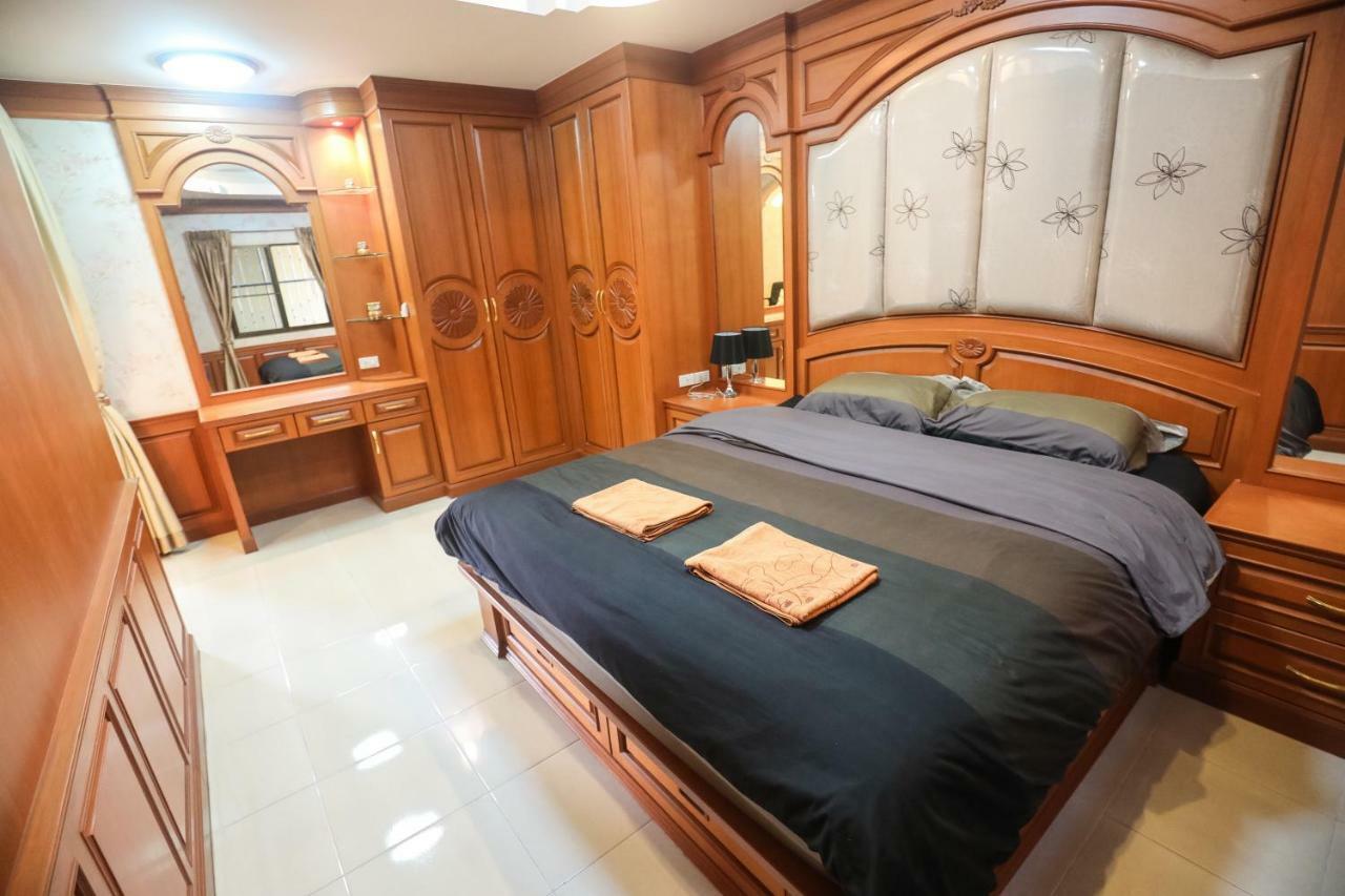 Marin House Pattaya Appartement Buitenkant foto