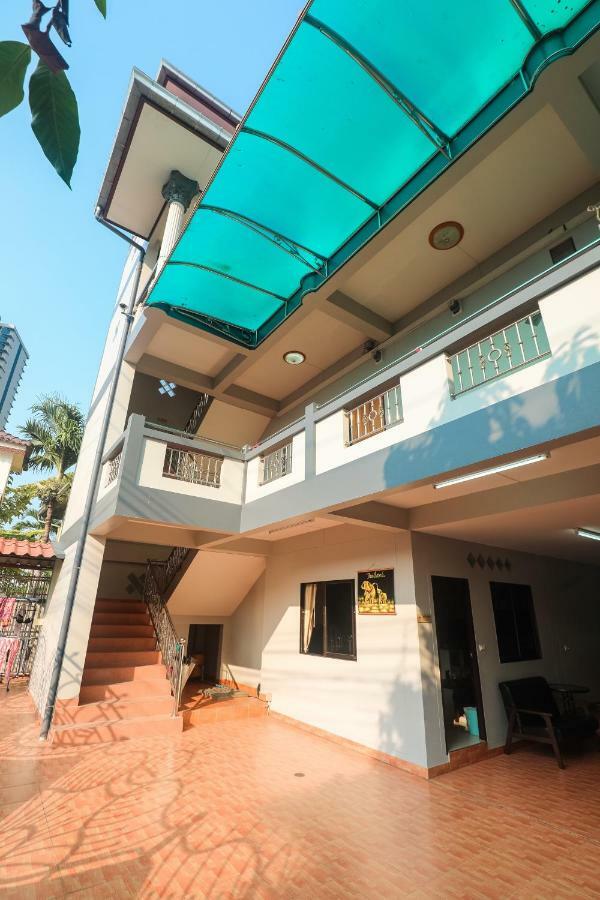 Marin House Pattaya Appartement Buitenkant foto