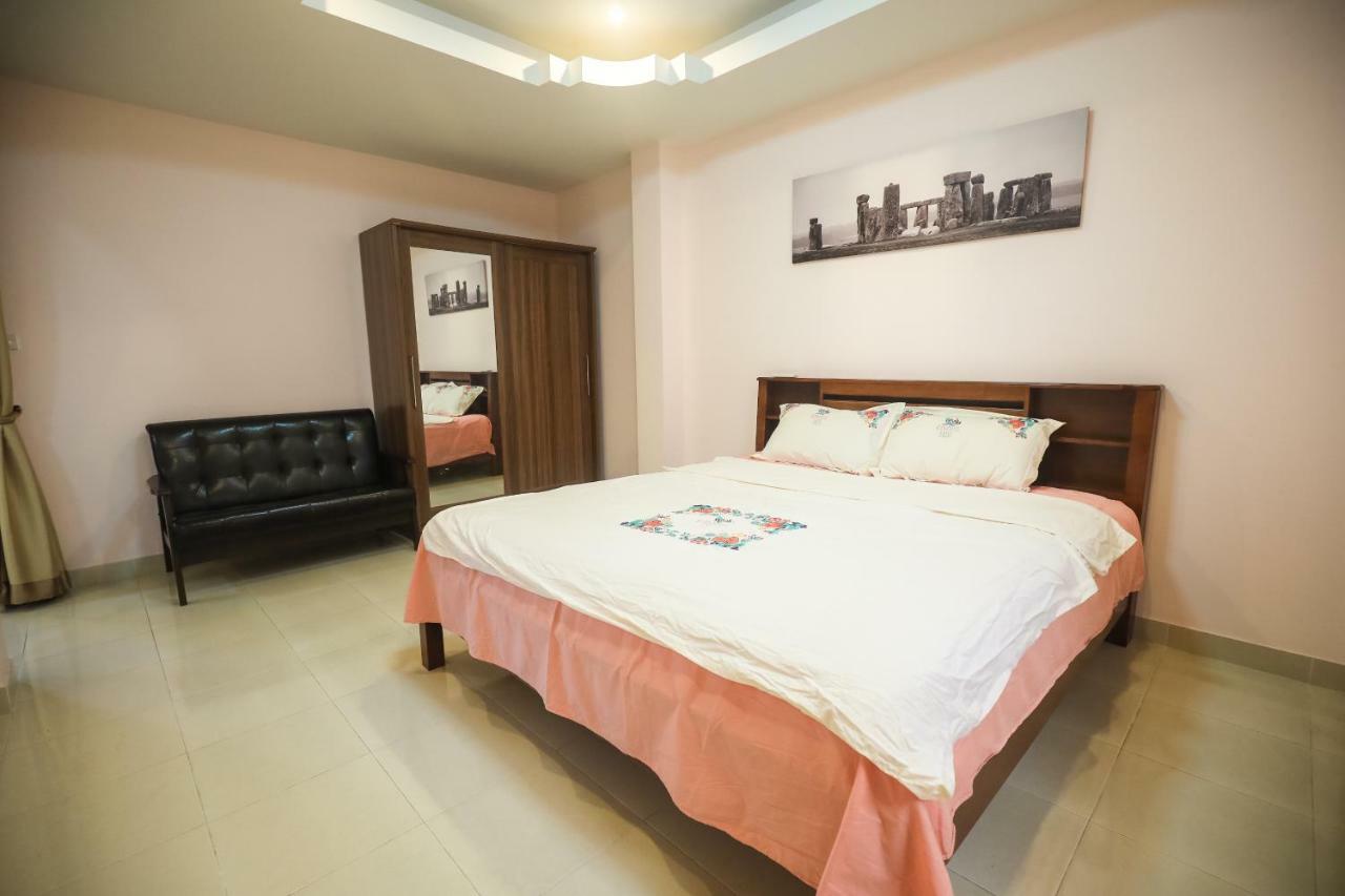 Marin House Pattaya Appartement Buitenkant foto